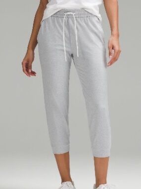 lululemon athletica Light Gray Crop Drawstring Joggers